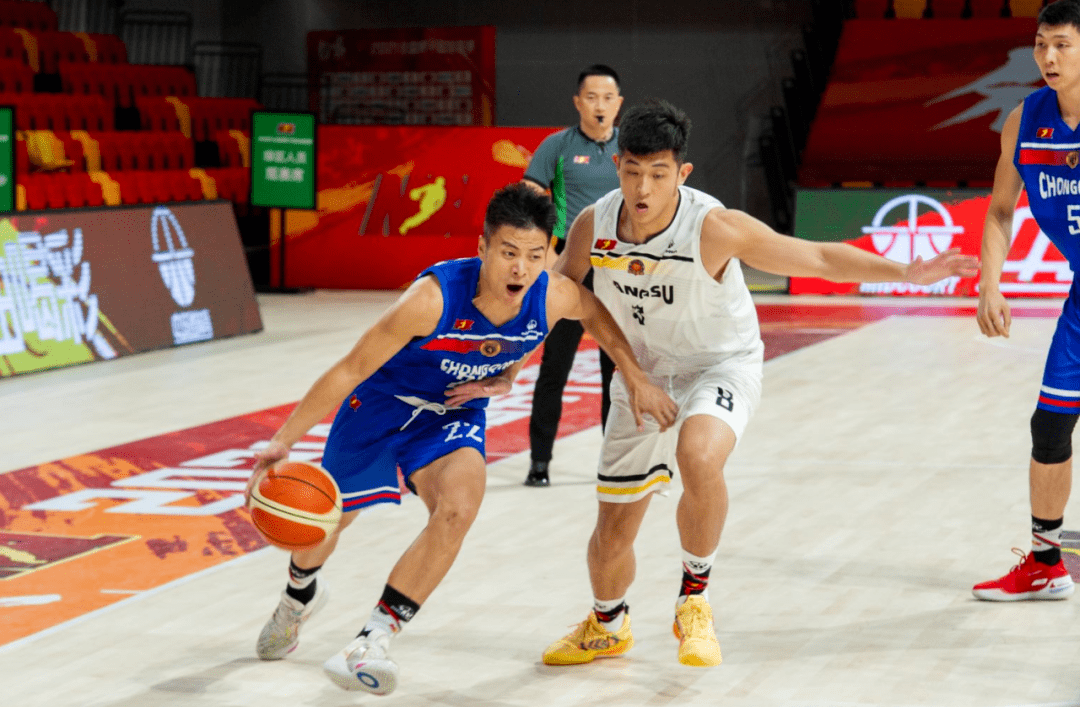 易边再战,开局重庆华熙国际紧握比赛节奏,史文龙,姚广国,王思奇齐头并