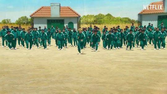 Netflix|《鱿鱼游戏》国外太火引发孩子模仿？学校和家长愁坏了……