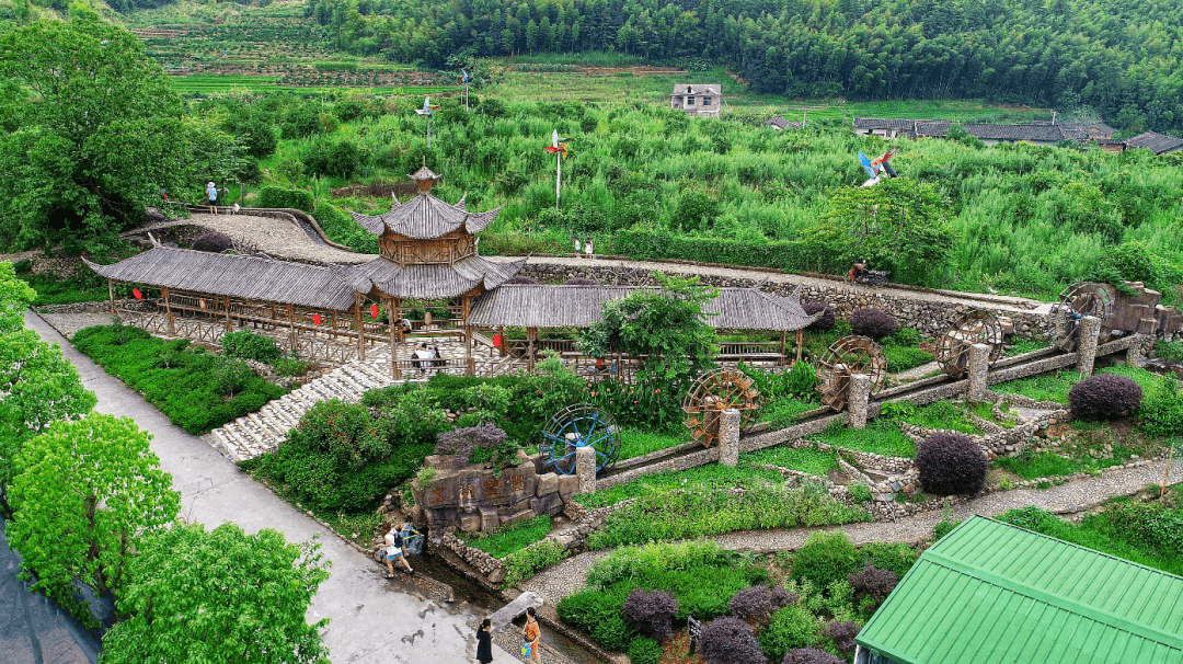 村支书话振兴新罗小池培斜让乡村振兴跑出加速度