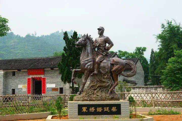 丰收季节下的罗定长岗坡渡槽美不胜收打卡罗定美丽乡村泡云纱温泉3天
