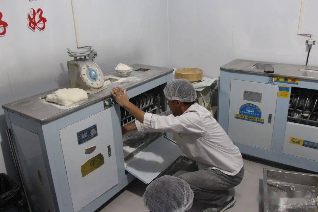 聚焦走进食品加工五好小作坊示范店之准格尔旗张柱馒头切面馆