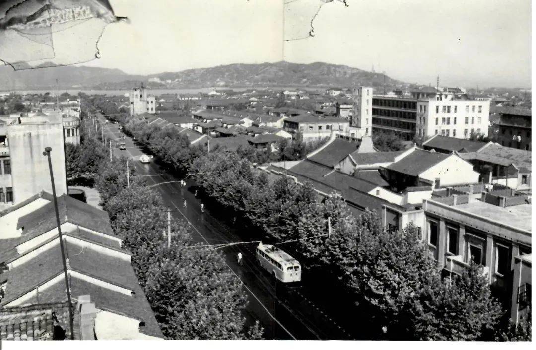 杭州市中心这条道路已有千年历史这些老照片你看过吗