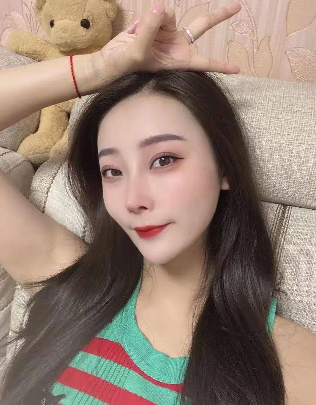 【自在情缘 】年龄27岁,身高169cm,月收入1w ,峨眉这位小姐姐寻找有缘