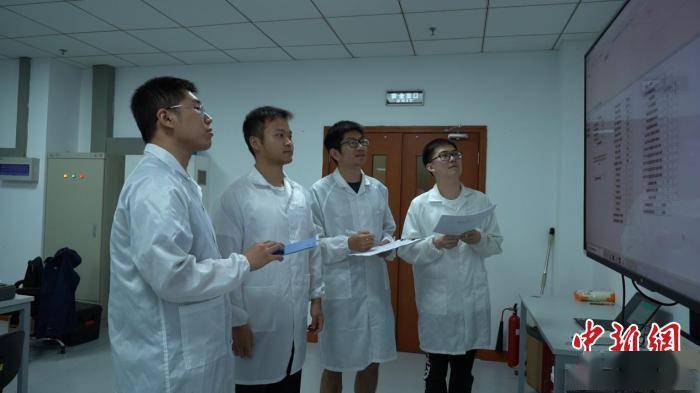 逐梦星空 上海交大首颗学生自研卫星成功发射