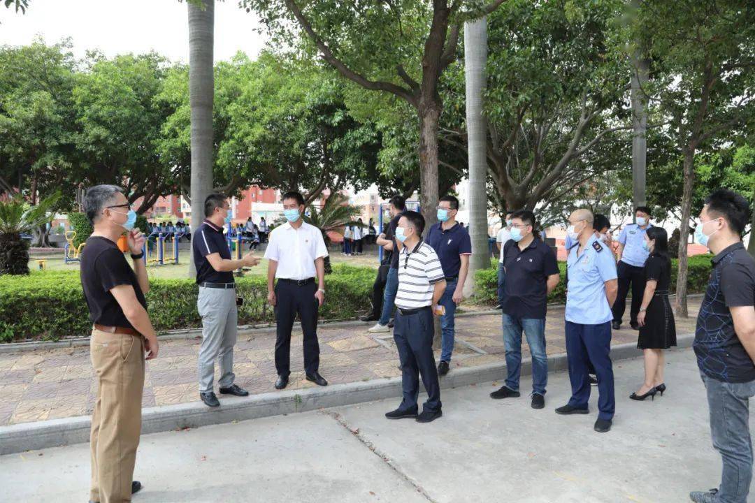 晋江市委副书记吴忠刘带队开展双减疫情防控文明城市创建检查工作