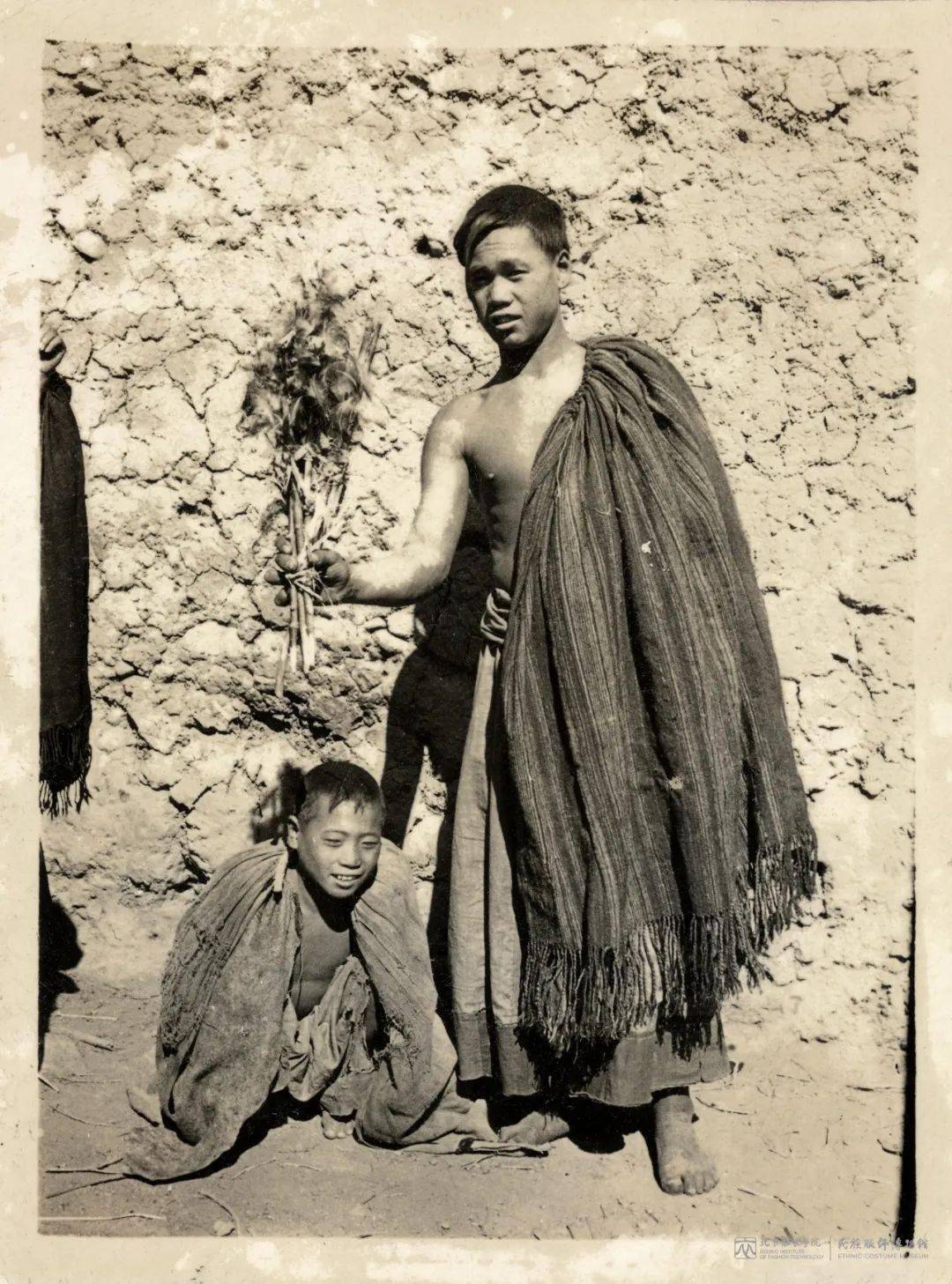 彝族古老照片图片