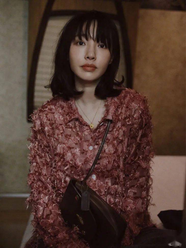 设计 听说白百何的OOTD,要盖着脸看