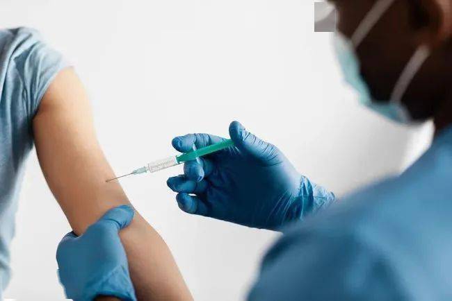 现在流行性感冒是新冠吗 1d809cadcc7c4a10bbe5acaa513d66e5.jpeg