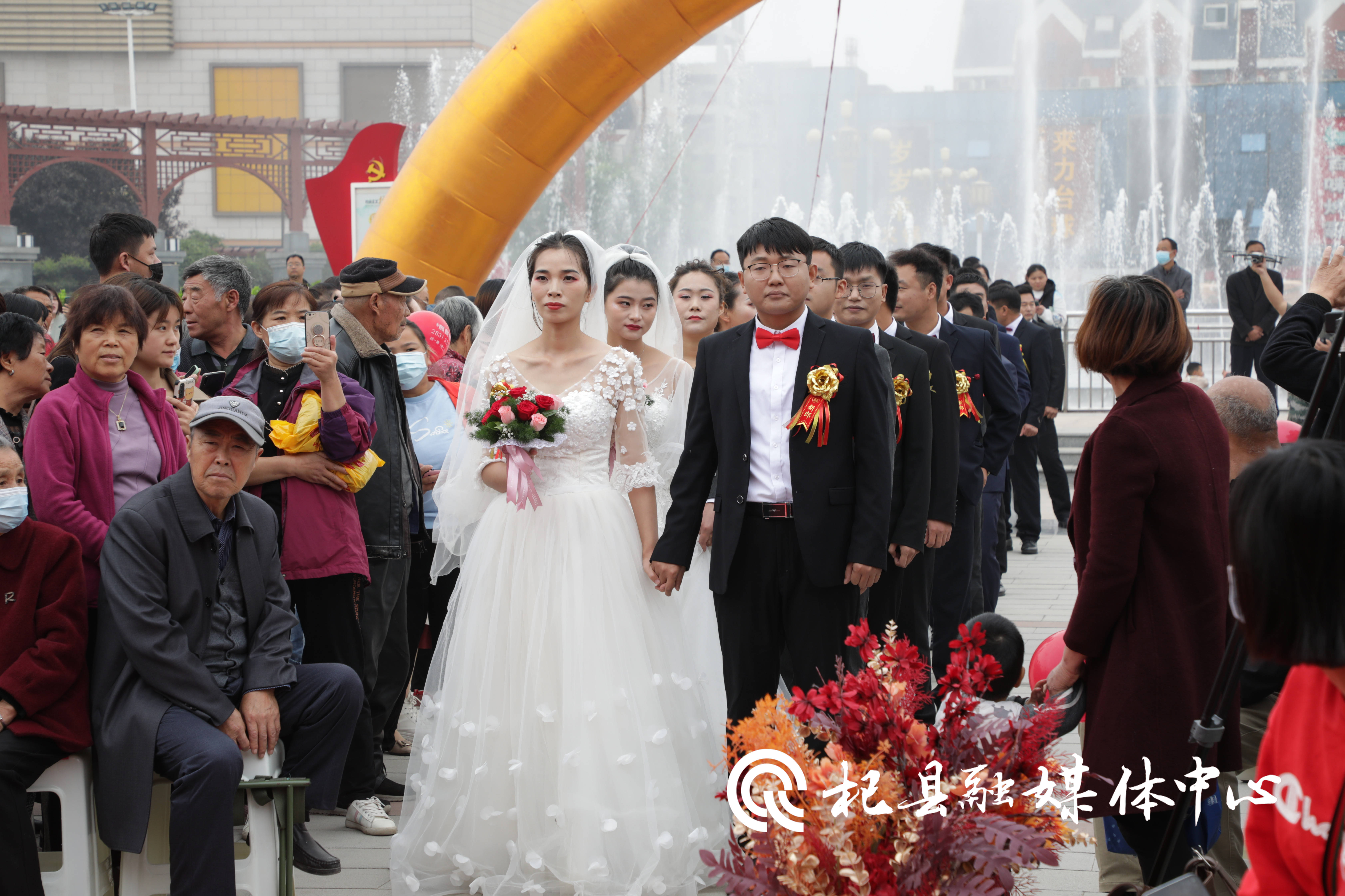 杞县钱忠女儿的婚礼图片