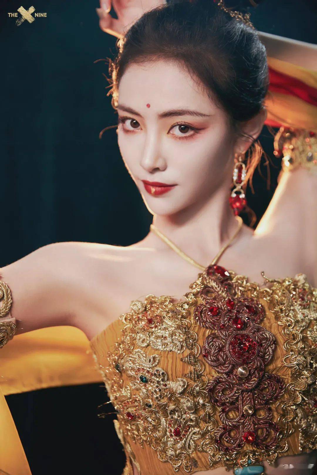 景甜凭什么景甜就是“合照杀手”？因为第一眼美女都有0感底妆