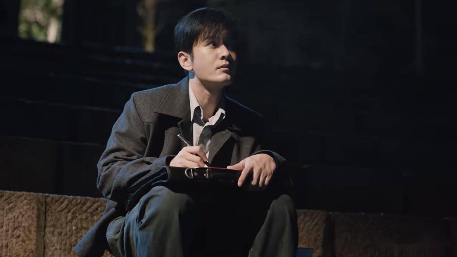 因为|凭借出演《功勋》，黄晓明去油成功了吗？