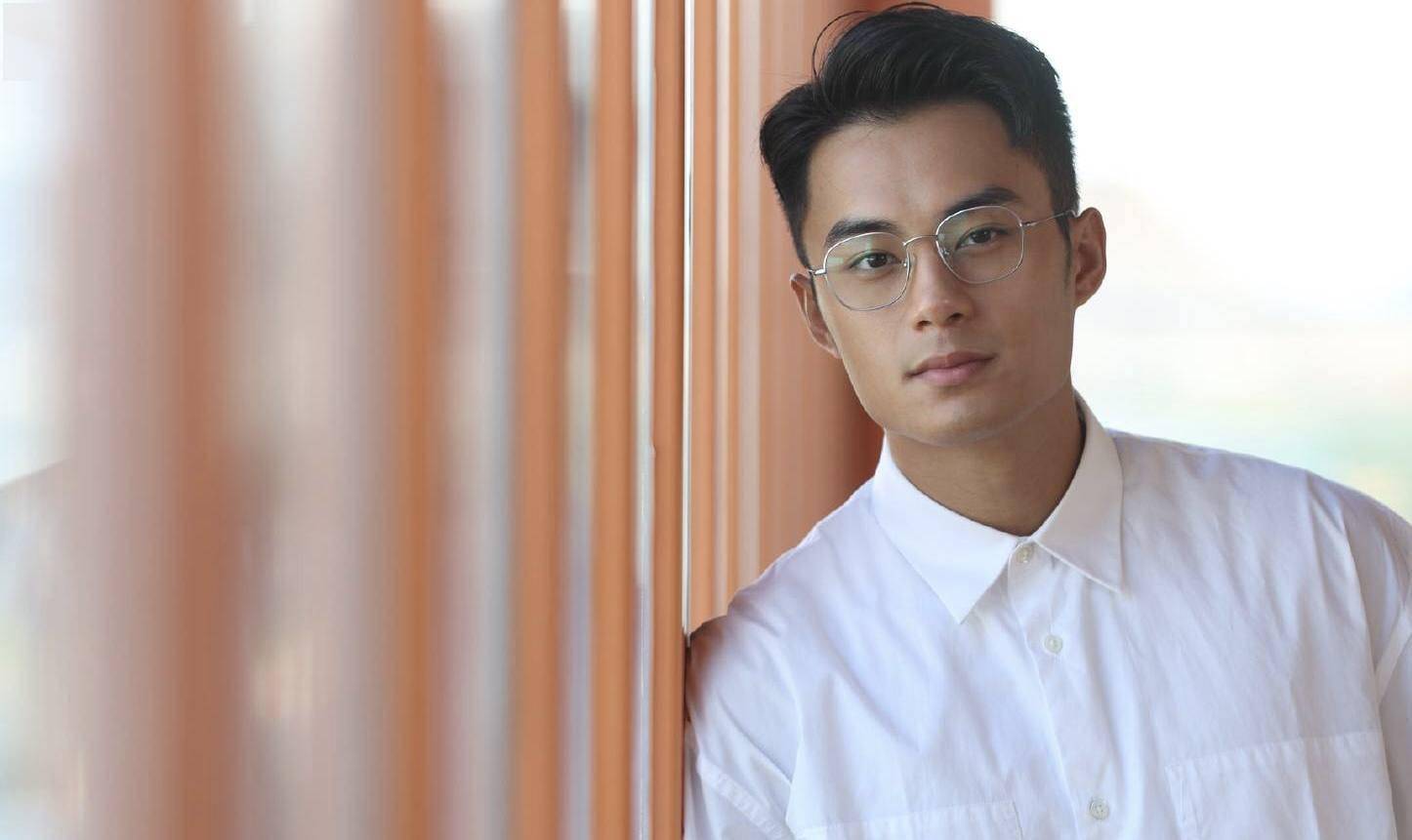 新人上位!tvb小生孔德贤新剧备受关注,与黄宗泽多对手戏