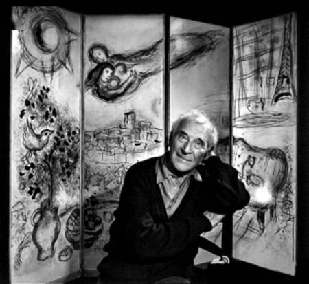 色彩|纯真、斑斓又诗意！在CBD遇见夏加尔和他的“漂浮的情侣”