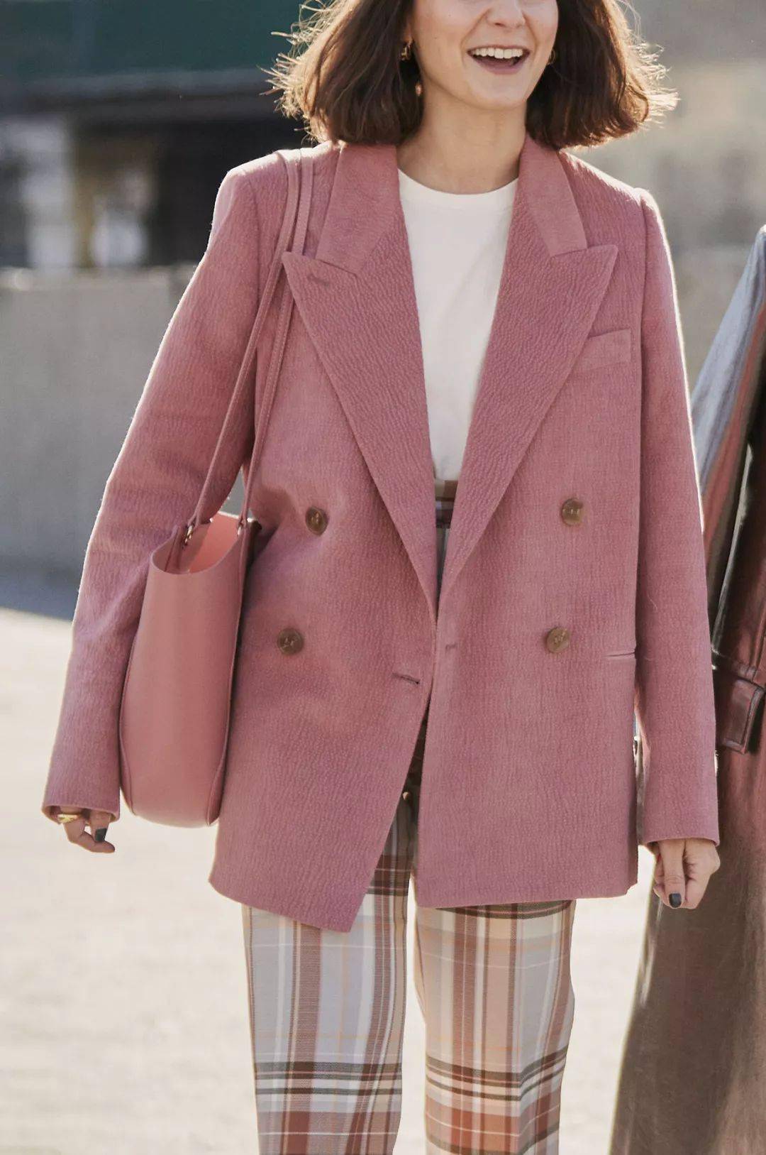 秋日烟灰粉色太温柔了,优雅!高级!