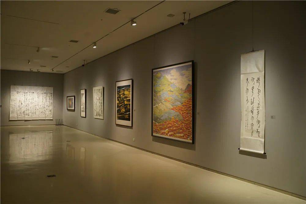 山东大学120周年校庆美术大展亮相山东美术馆_展览