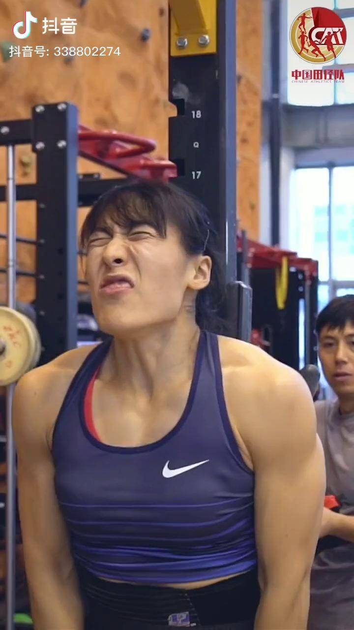 冬训 吕会会日常训练集锦,大家猜猜她创造的女子标枪亚洲纪录是多少米