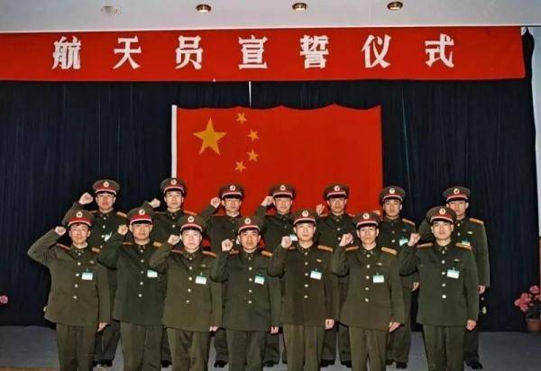 邓清|“任务的成功即是我的成功！”备战23年至今无缘飞天，他也是我们的英雄！
