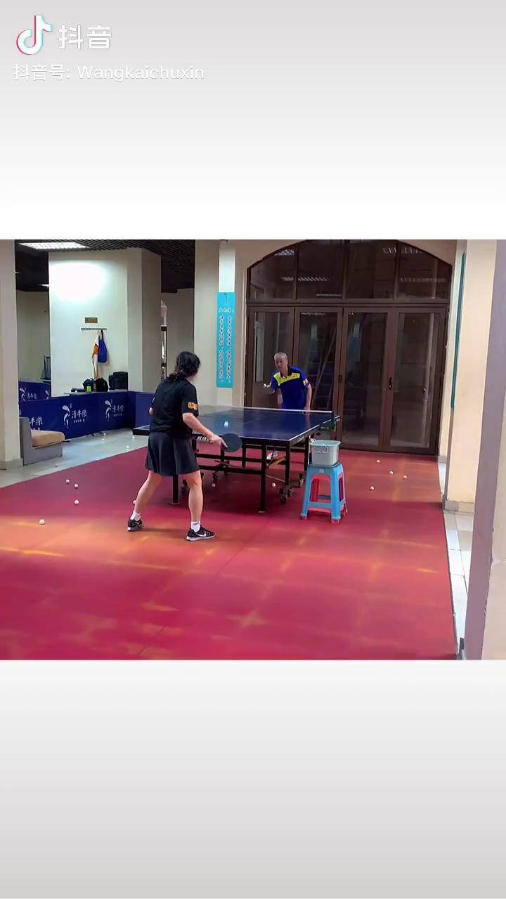 更新笑面虎大叔登场0909王铁锤宾宾和乒乓球刘阿楠王开乒乓球宾宾