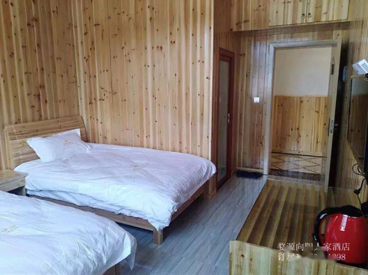 婺源秋季红叶旅游,婺源长溪村住宿,长溪村农家乐,长溪民宿