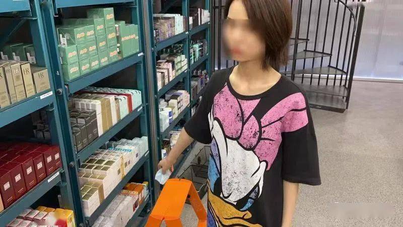 网红护肤品排行榜_淮安丨网红混高校偷女大学生化妆品来卖!直播时警察找上门了...