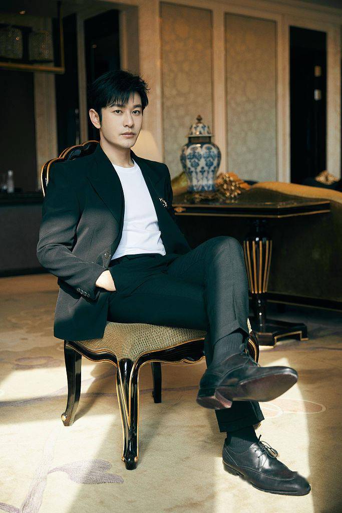 上海 一周潮男快拍：蔡徐坤绅士儒雅 张艺兴高档帅气