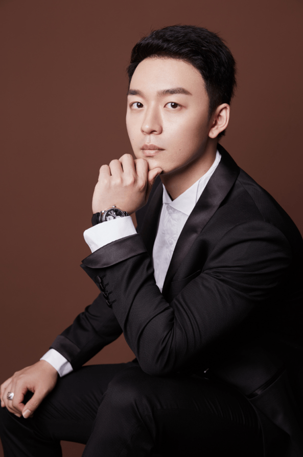 萨克斯|被世界名师集体点赞！大连籍古典萨克斯演奏家许广雳惊艳归来