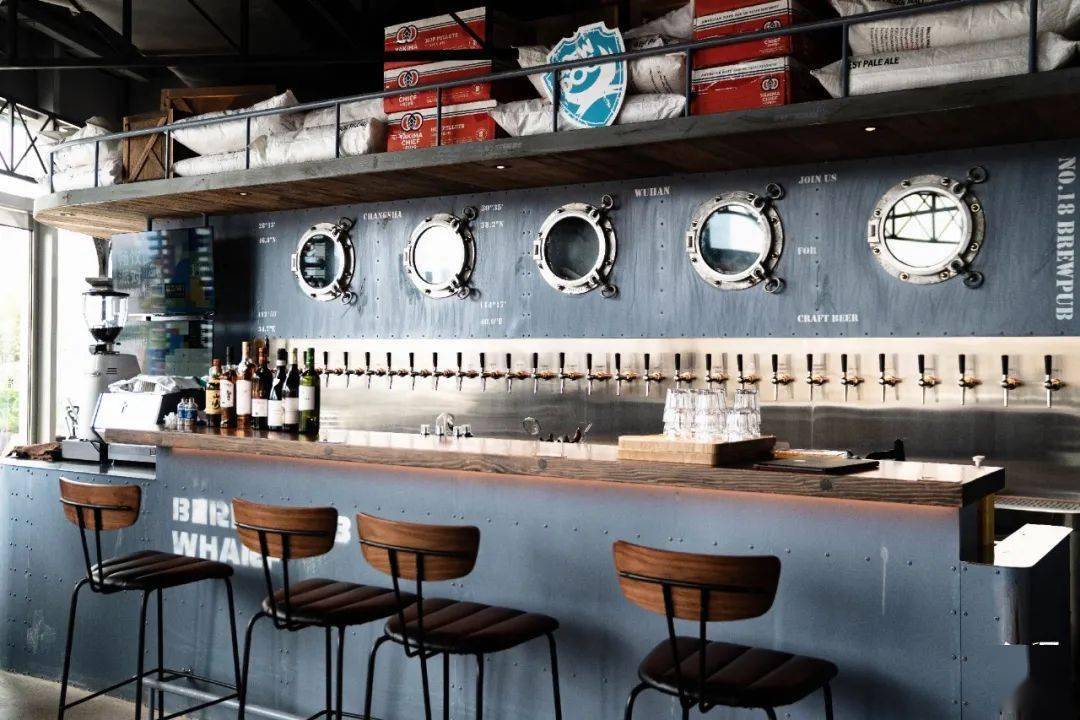 霸榜杭州武汉zui好吃的18号酒馆终于来长沙啦快来get秋天的第一杯精酿