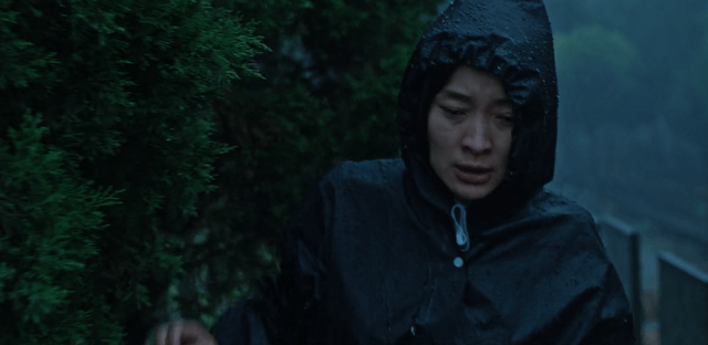 警方|为了不让观众猜到凶手，《八角亭谜雾》下狠手，暗示镜头一刀切