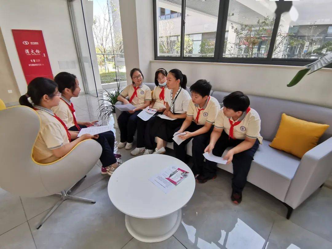 双减工作奉贤中学附属初级中学提供有效时空保障实现师生共同成长
