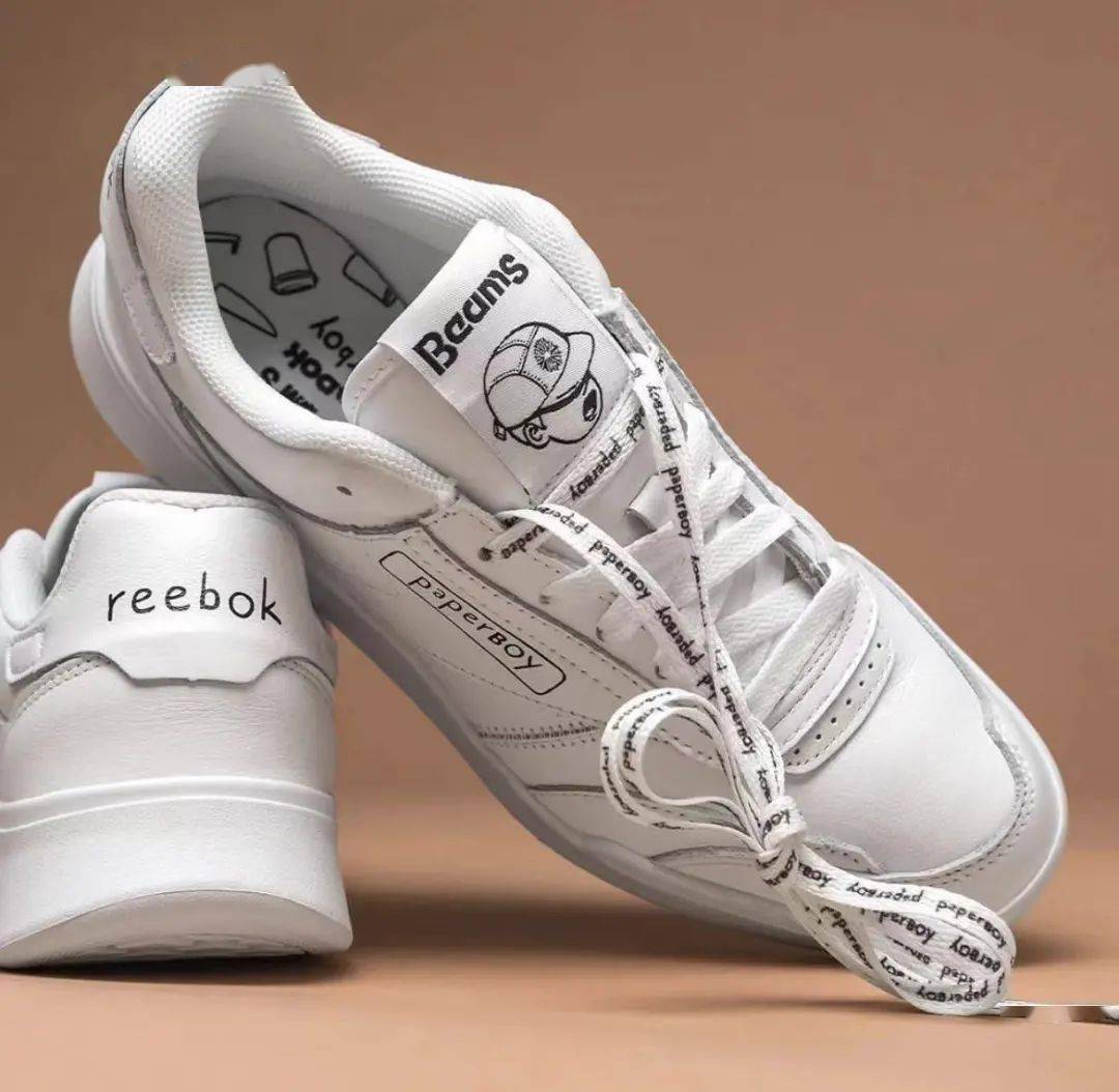 Paperboy又玩跨界联名？联手Beams、Reebok推出三方联名小白鞋！_Logo