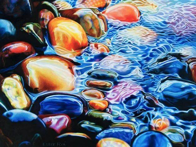 她爱石头爱到发狂,笔下的彩铅鹅卵石色彩鲜亮,逼真至极!