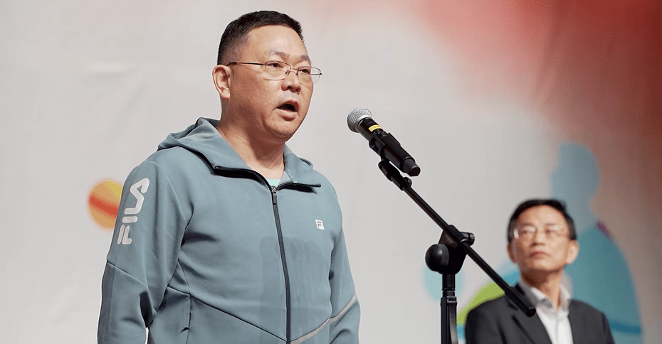 省农信联社常德办事处主任刘汉军领誓《湖南农信人承诺》