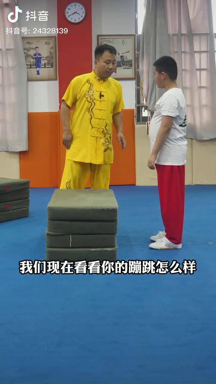 但是教练明白,今天的奖励一定会激发孩子的动力 暮登武苑