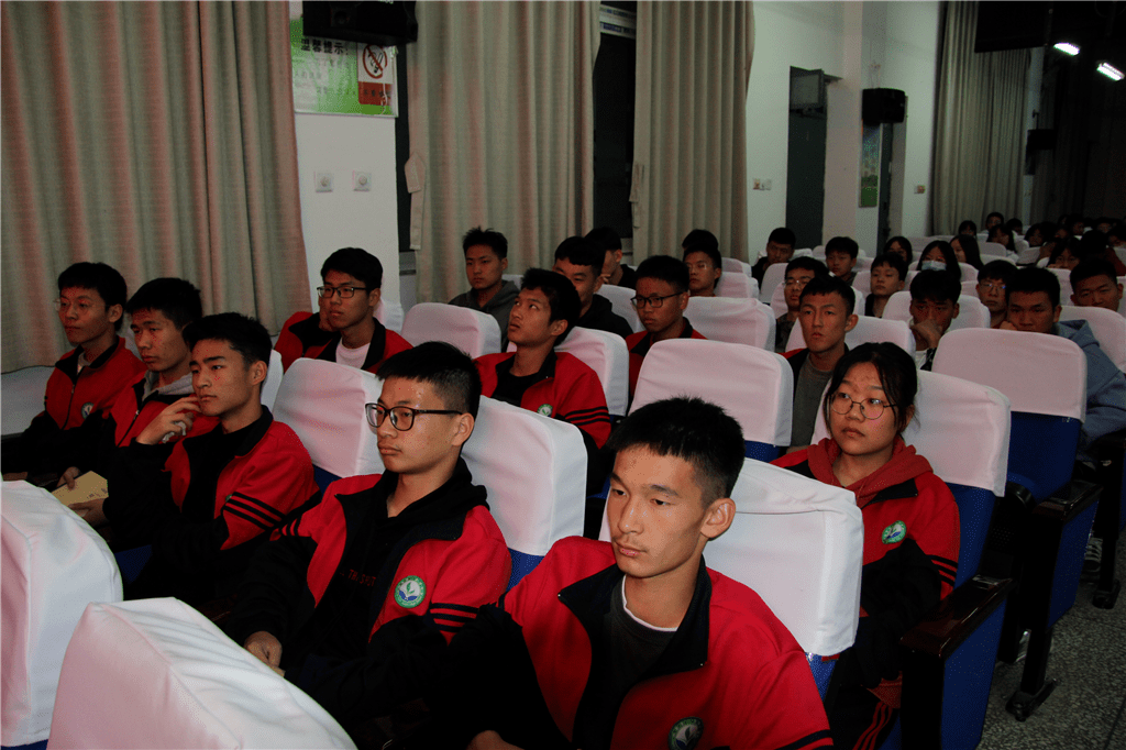 传媒艺术进校园公益课堂走进郏县第一高级中学