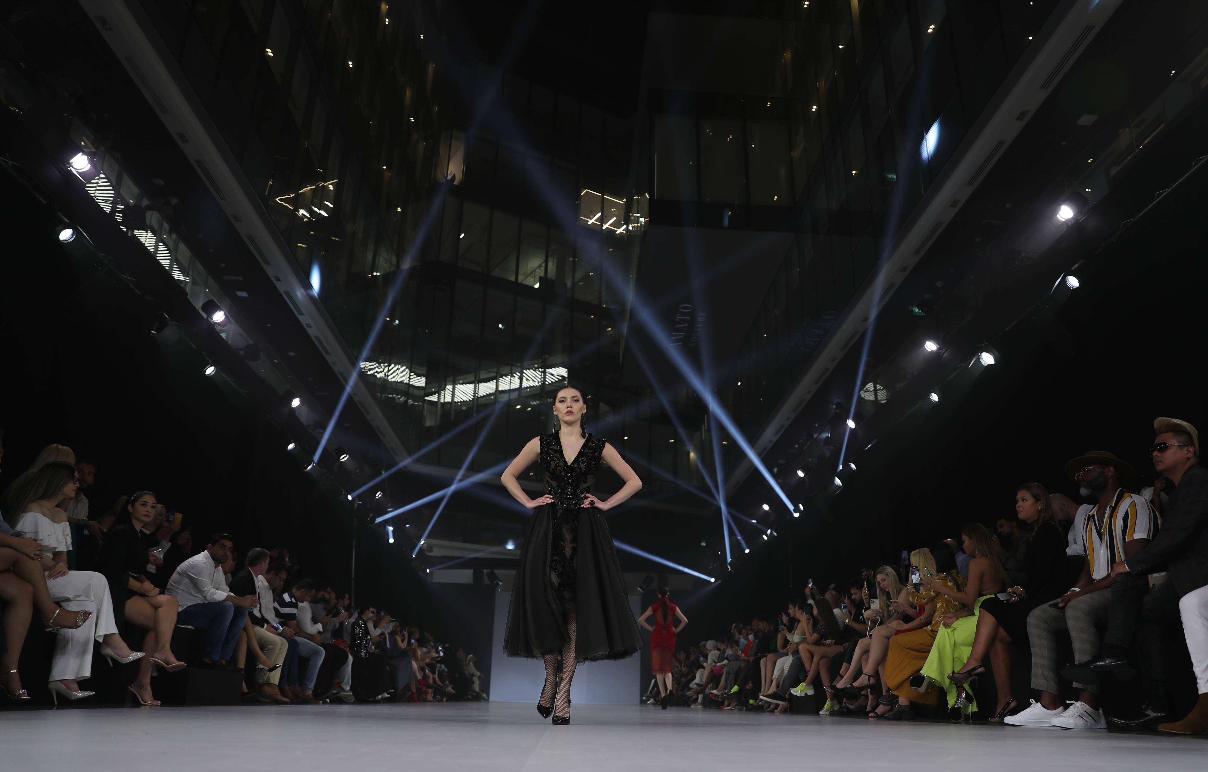 服装阿拉伯时装周——Amato Couture品牌时装秀