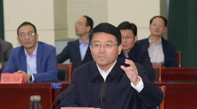 县委常委,常务副县长张大江,副县长姜兵,吴江区副区长季恒义等参加