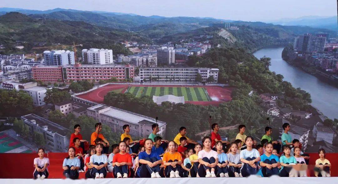 多图来袭2021洪江一中艺体节文艺汇演全纪录
