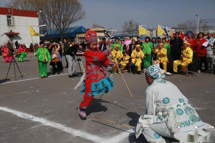 走进非遗丨跳跃腾空棍舞疾风马卷村五虎棍
