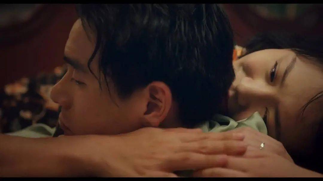 观众群|靠“恋情”的影后?