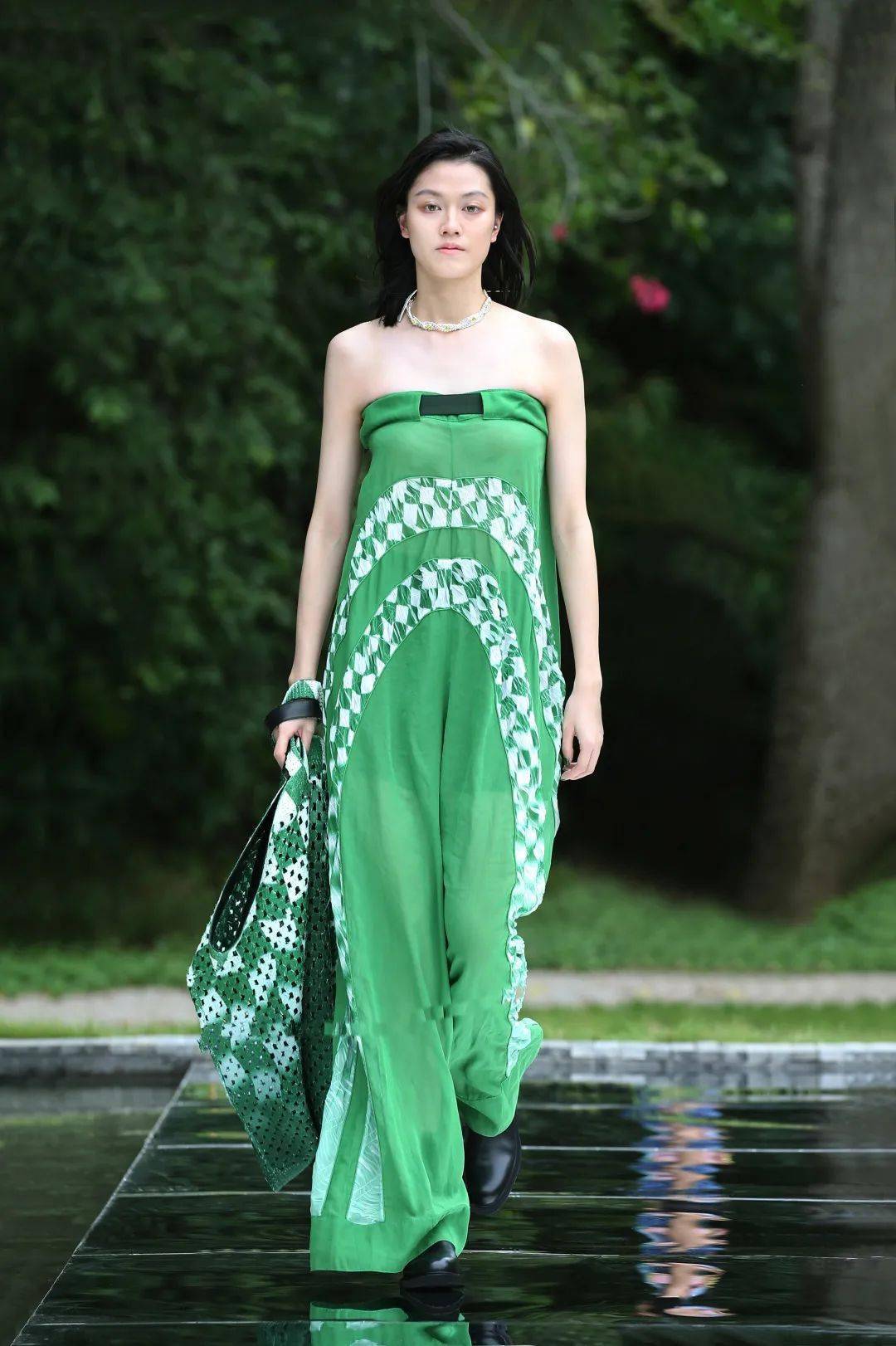 服装 S/S2022深圳时装周|DAY4:别样角度,诠释「型」之烂漫