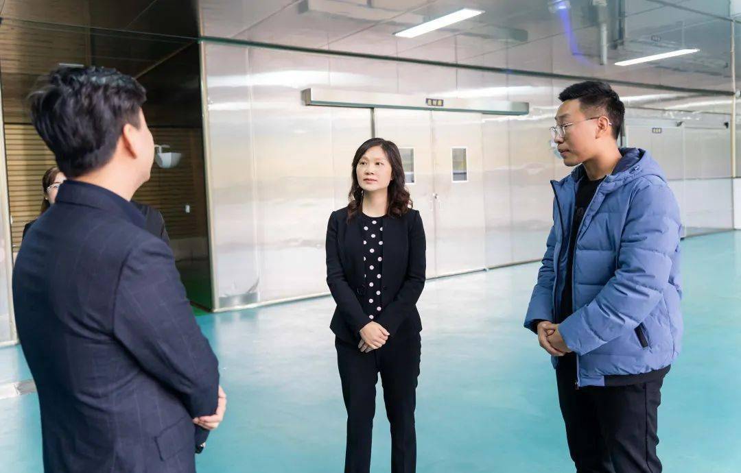 田艳到经开区调研工业企业