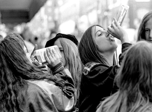 吸毒过量致死者飚增美议员给他们找个地儿专门吸