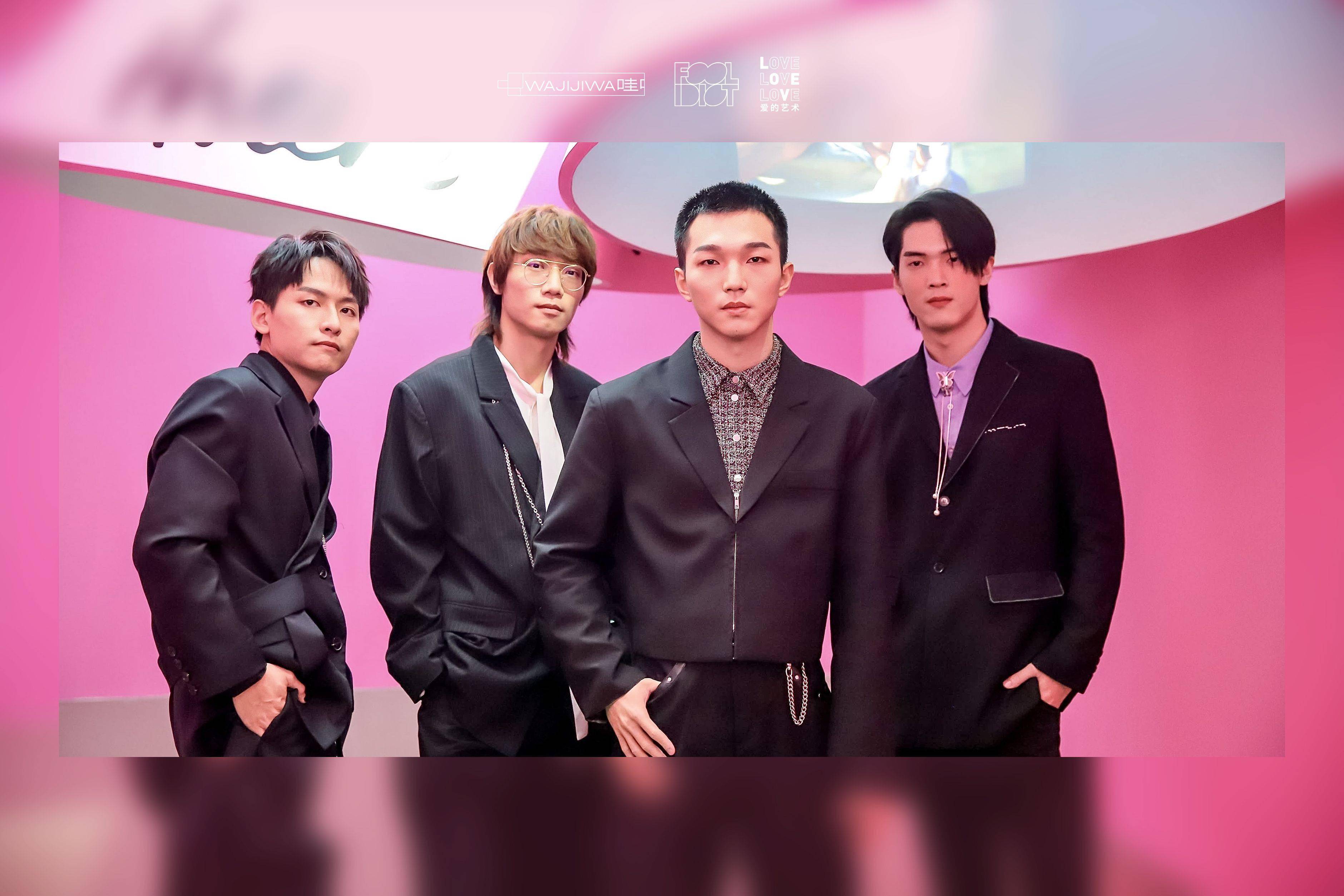 傻子与白痴发新专辑,不再追求完美音色珍惜"瑕疵"|碟中谍