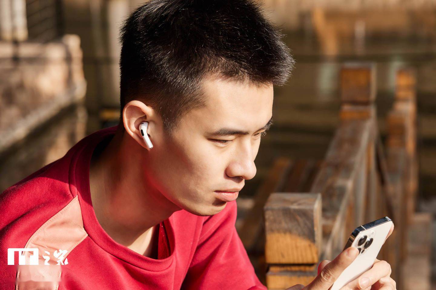 轮廓|【IT之家开箱】苹果AirPods 3图赏：全新轮廓设计，支持空间音频