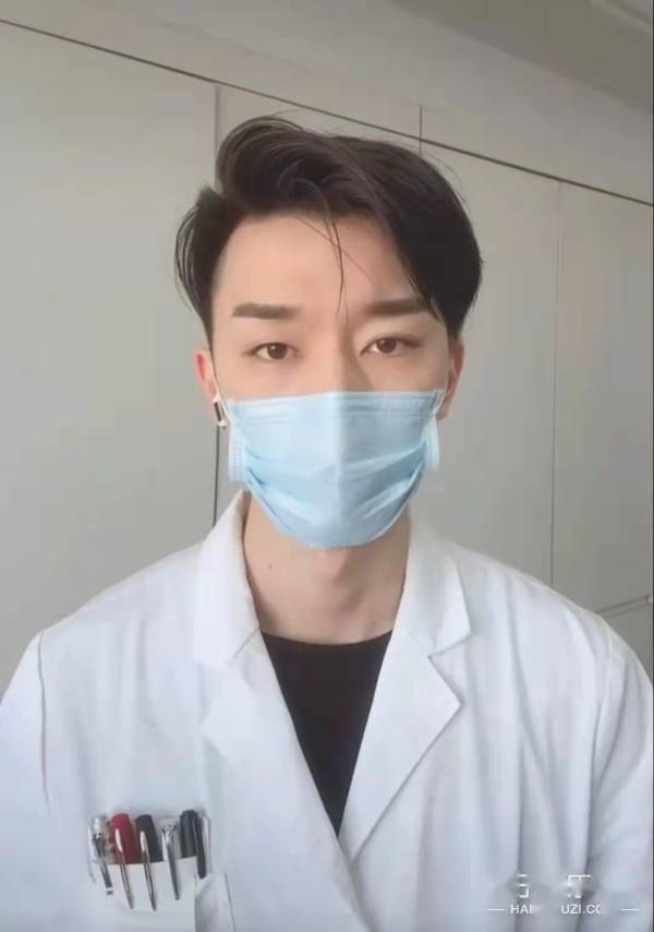 校园小说男主从此有了脸…