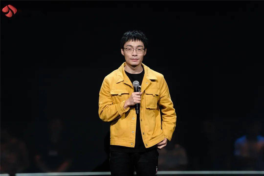 黄光|今晚《2060》：看前浪不息，后浪奔涌