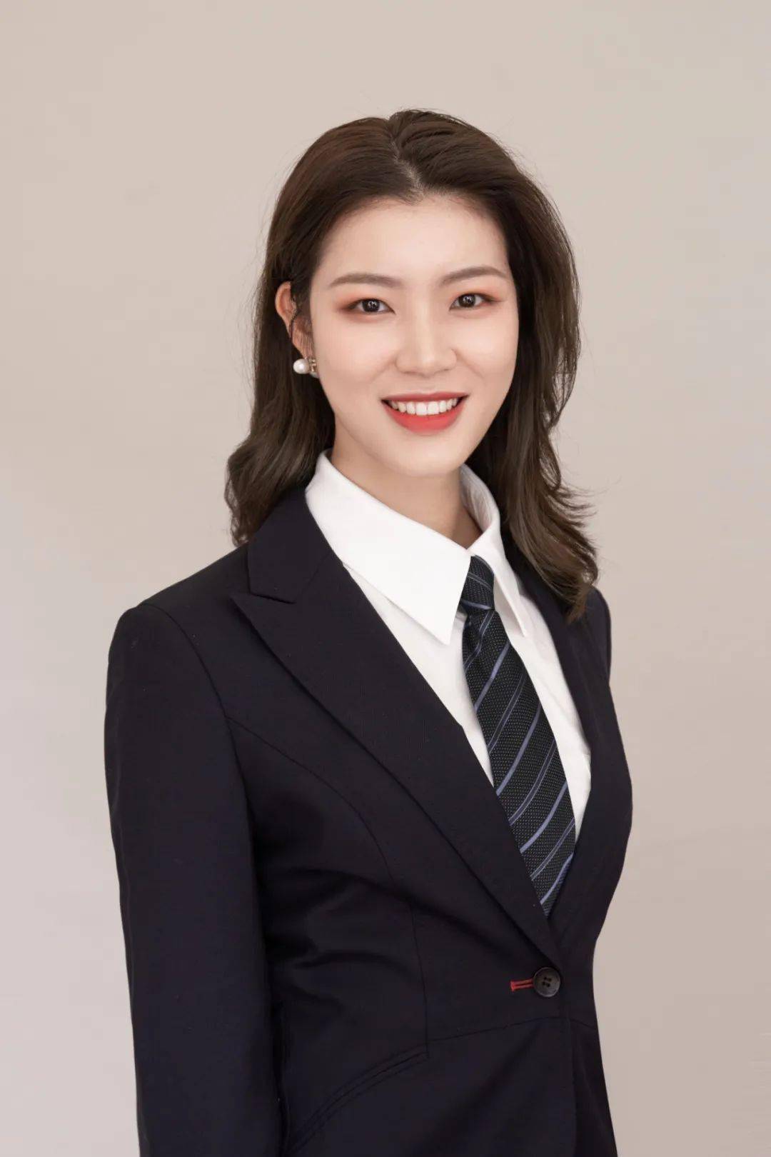 这位小姐姐半马pb147,还酷爱越野和铁三_舒然