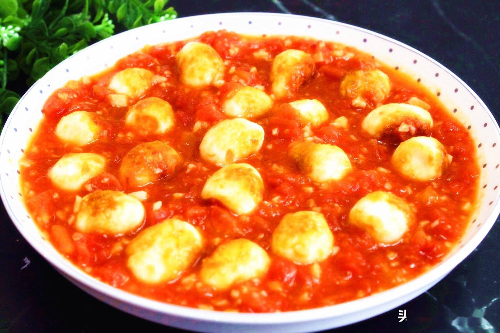 西红柿炒鹌鹑蛋不能直接下锅炒大厨教您一招鹌鹑蛋入味鲜美