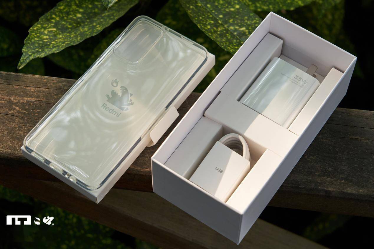 【IT之家开箱】Redmi Note 11/Pro+ 图赏