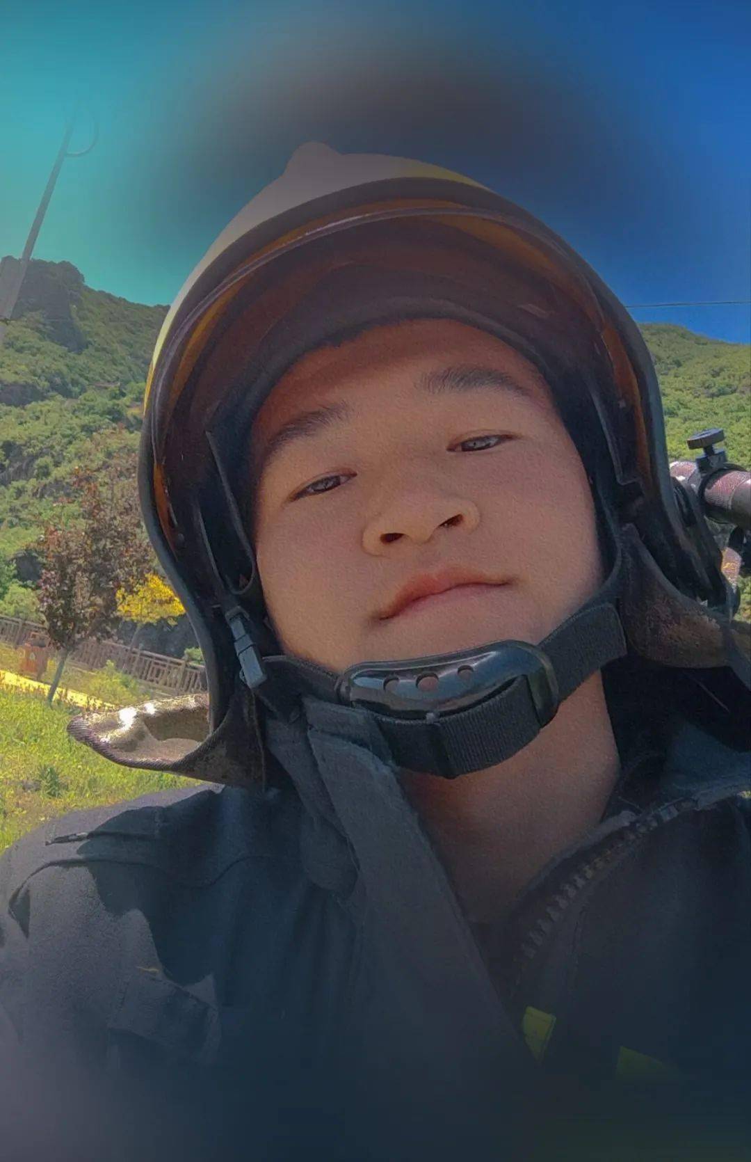 太励志这个男孩会发光